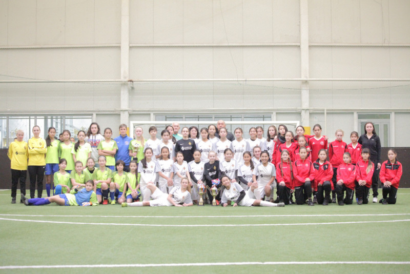В Алматы завершился турнир по женскому футболу