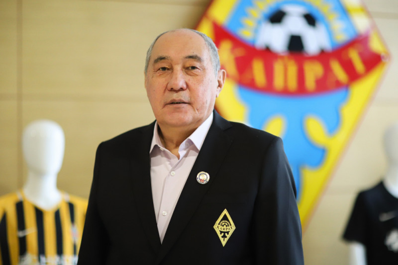 Куралбек Ордабаев награжден за вклад в развитие массового футбола